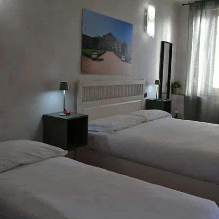 Domus Hotell 2*