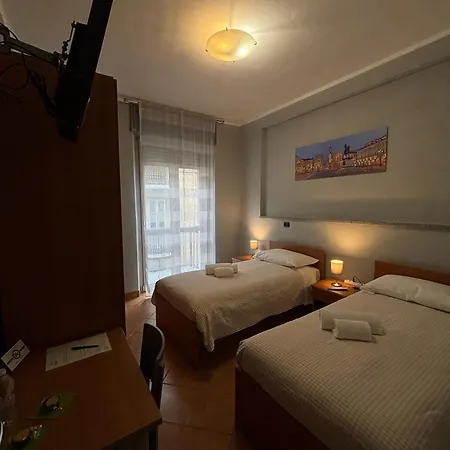 Hotell Domus 2*