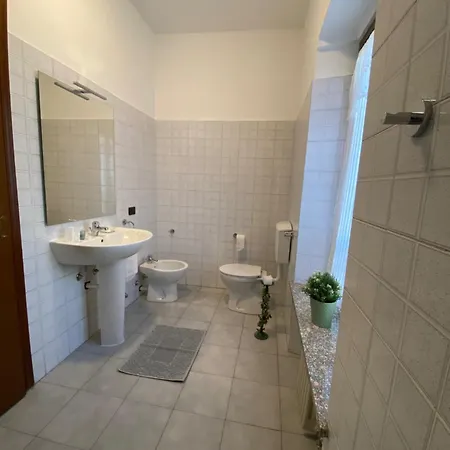 Domus 2* Caselle Torinese