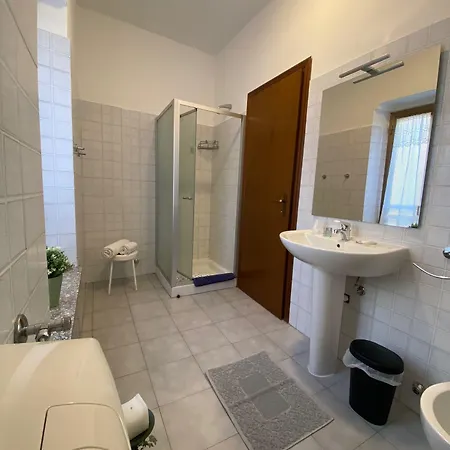 Domus 2* Caselle Torinese