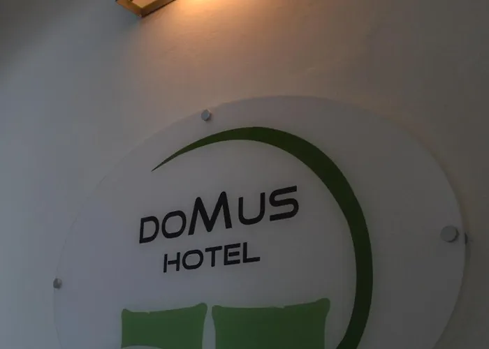 Domus 卡塞勒托瑞尼斯